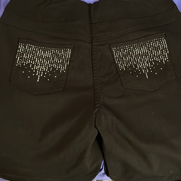 Pull-on pants with bling - Picture 3 of 5
